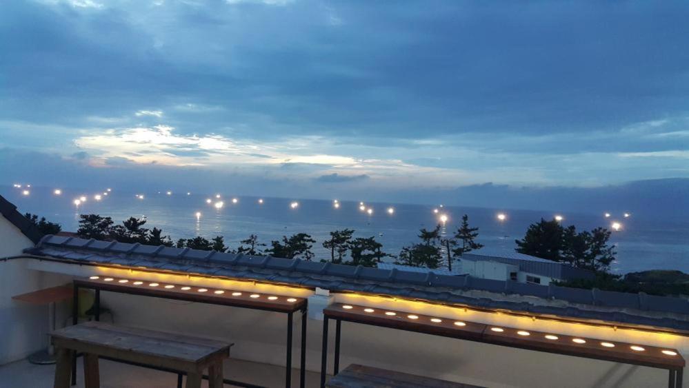 Jeju Feel Pension Εξωτερικό φωτογραφία